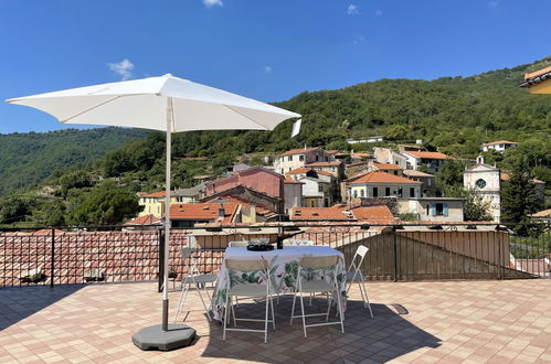 Foto 6 - Appartamento con 3 camere da letto a Prelà con terrazza