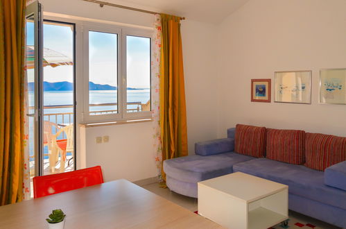 Foto 8 - Appartamento con 1 camera da letto a Senj con terrazza