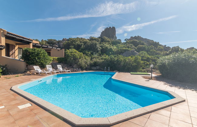 Casa de 4 quartos em Trinità d'Agultu e Vignola com piscina e jardim - Foto 21