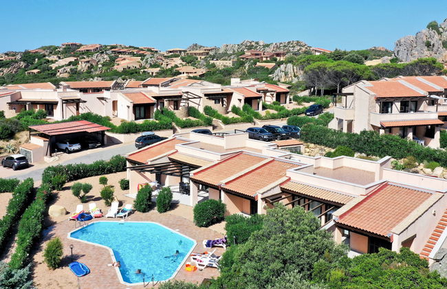 Casa de 4 quartos em Trinità d'Agultu e Vignola com piscina e jardim - Foto 24