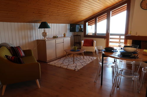 Photo 2 - 2 bedroom Apartment in Sainte-Croix with mountain view