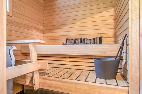 Foto 13 - Casa con 3 camere da letto a Jämsä con sauna e vasca idromassaggio