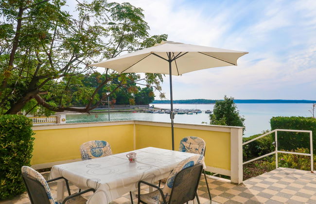 Casa de 6 quartos em Rab com jardim e terraço - Foto 17
