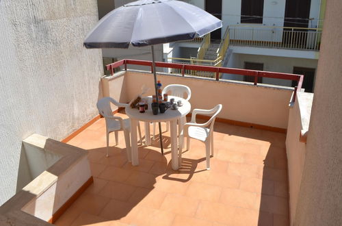 Foto 41 - Charming Holiday Home Near The Beach With A Terrace Parking Available, Pets