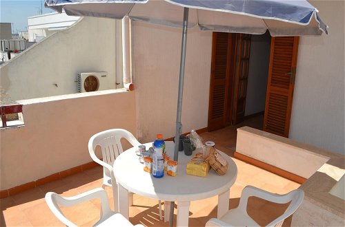 Foto 39 - Charming Holiday Home Near The Beach With A Terrace Parking Available, Pets