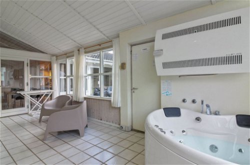Foto 3 - Casa de 4 habitaciones en Løkken con piscina privada y terraza
