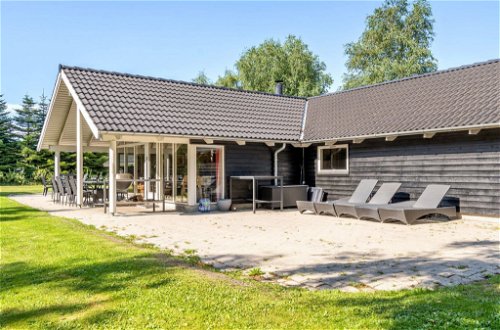 Foto 28 - Haus mit 6 Schlafzimmern in Væggerløse mit terrasse und sauna