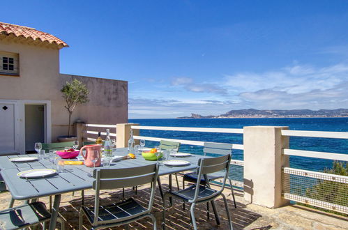 Photo 35 - Appartement de 5 chambres à Saint-Cyr-sur-Mer avec jardin et vues à la mer