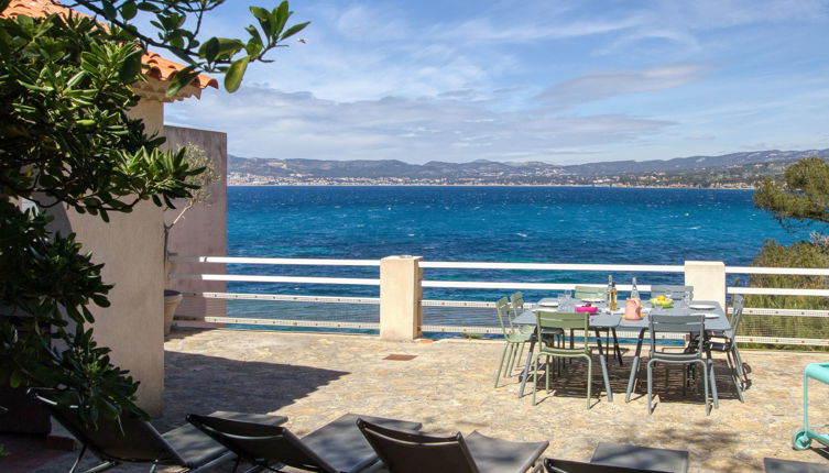 Foto 1 - Apartamento de 5 quartos em Saint-Cyr-sur-Mer com jardim e vistas do mar