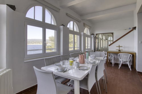Foto 4 - Apartamento de 5 quartos em Saint-Cyr-sur-Mer com jardim e vistas do mar