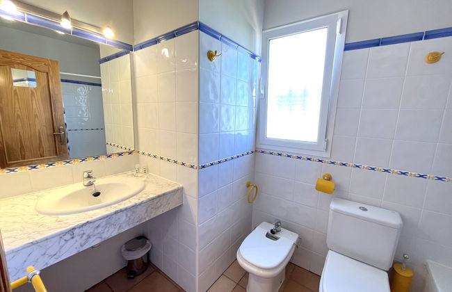 3 bedroom House in Jávea with private pool and garden - Photo 9