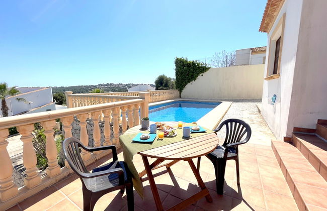 3 bedroom House in Jávea with private pool and garden - Photo 1