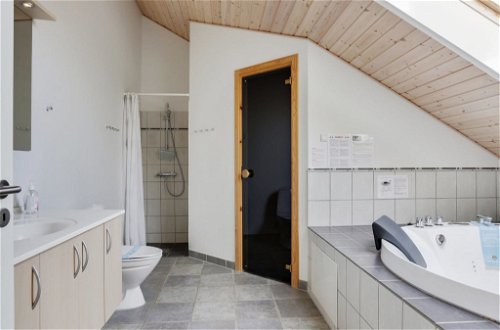 Foto 15 - Casa de 4 habitaciones en Væggerløse con terraza y sauna