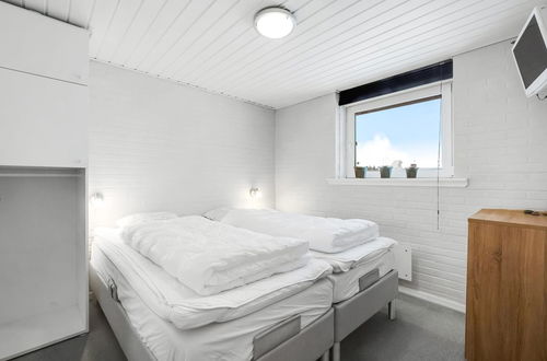 Foto 16 - Haus mit 4 Schlafzimmern in Ringkøbing mit privater pool und terrasse