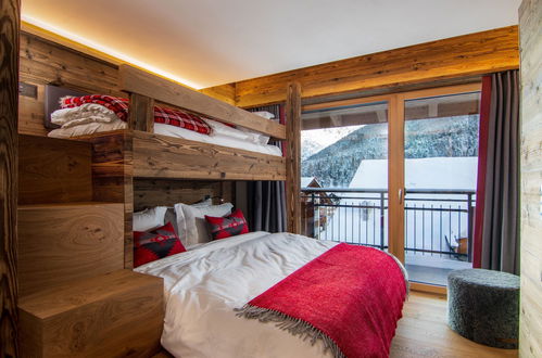 Foto 21 - Appartamento con 4 camere da letto a Saas-Fee