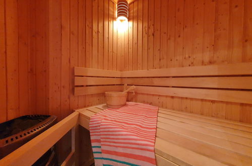 Foto 10 - Apartamento de 3 habitaciones en Saas-Fee con sauna