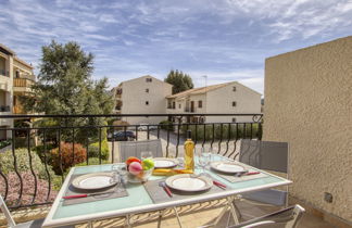 Photo 1 - Apartment in Saint-Cyr-sur-Mer with terrace and sea view