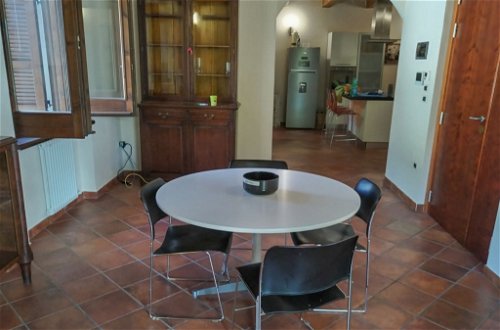 Photo 3 - 2 bedroom House in Collecorvino with garden and terrace