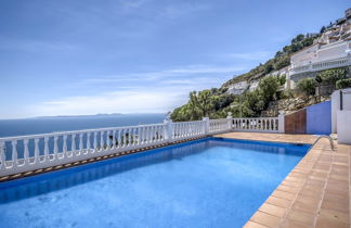 Photo 1 - Maison de 2 chambres à Roses avec piscine et jardin