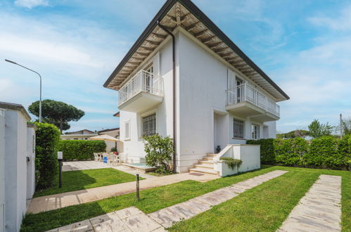 Foto 40 - Casa de 3 habitaciones en Camaiore con jardín y vistas al mar