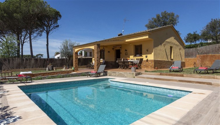 Foto 1 - Casa de 3 habitaciones en Sils con piscina privada