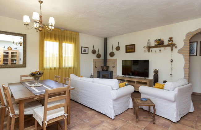 Casa de 4 quartos em Sils com piscina privada e jardim - Foto 3