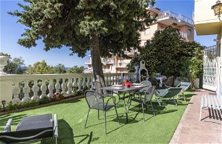 Photo 2 - Appartement de 2 chambres à Sanremo avec vues à la mer