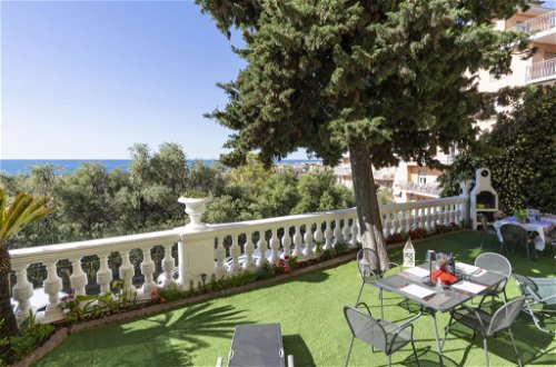 Foto 30 - Appartamento con 2 camere da letto a Sanremo con vista mare