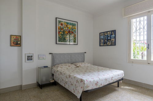 Foto 19 - Apartamento de 2 quartos em Sanremo com jardim