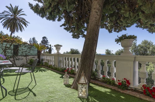 Photo 31 - 2 bedroom Apartment in Sanremo with garden