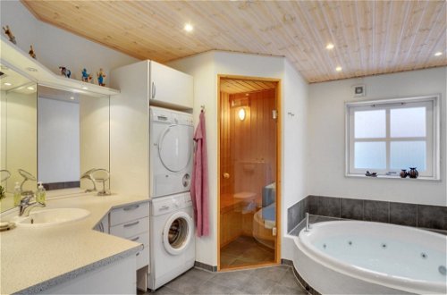 Foto 7 - Casa de 4 habitaciones en Fur con terraza y sauna