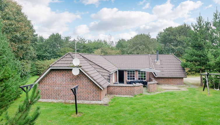 Photo 1 - Maison de 5 chambres à Oksbøl avec piscine privée et terrasse