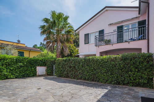 Photo 5 - Maison de 2 chambres à Ameglia avec terrasse et vues à la mer