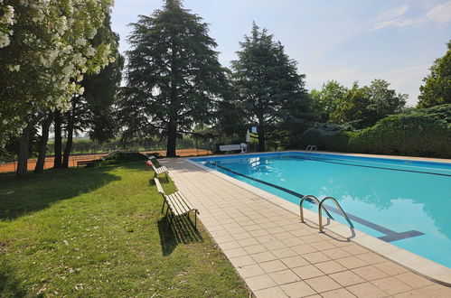 Foto 2 - Appartamento con 2 camere da letto a Lazise con piscina e vista sulle montagne