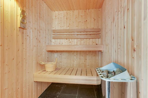 Foto 19 - Haus mit 3 Schlafzimmern in Flovt Strand mit sauna