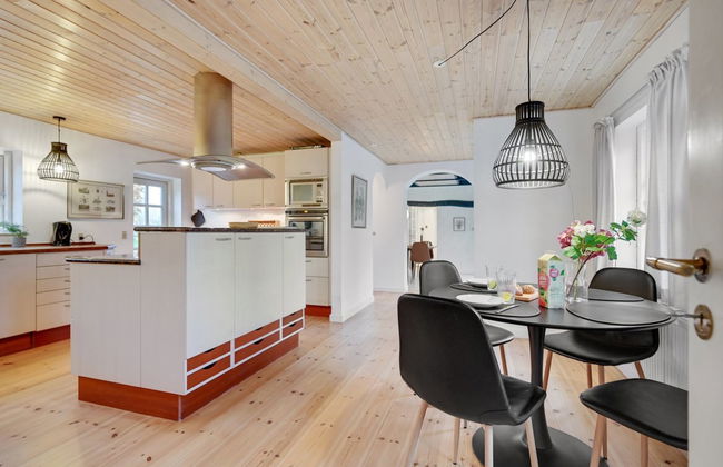 Casa de 4 quartos em Odder com terraço e banheira de hidromassagem - Foto 32