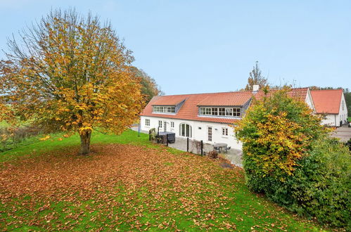 Photo 1 - Maison de 4 chambres à Odder avec terrasse et bain à remous