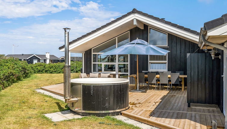 Photo 1 - Maison de 4 chambres à Harrerenden avec terrasse et sauna