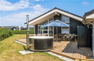 Foto 1 - Casa de 4 habitaciones en Harrerenden con terraza y sauna