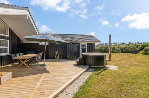 Photo 22 - Maison de 4 chambres à Harrerenden avec terrasse et sauna