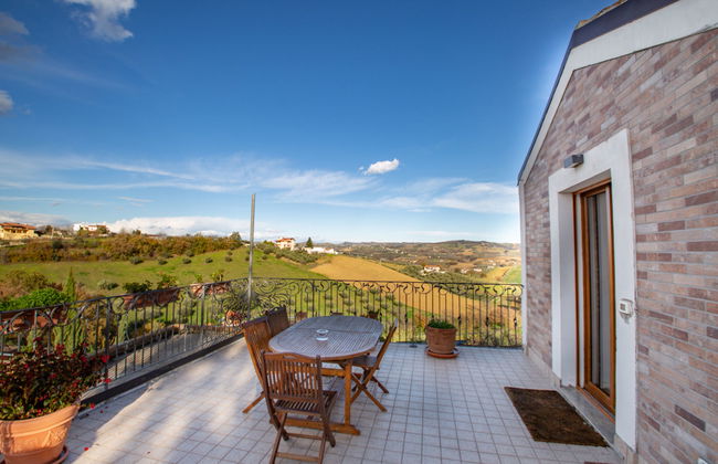 Casa de 4 quartos em Collecorvino com jardim e terraço - Foto 1