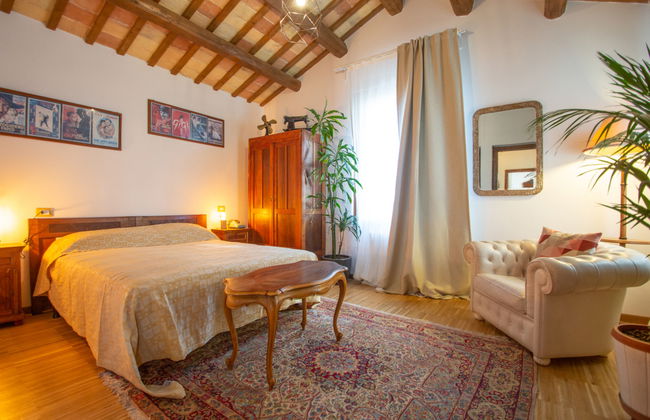Casa de 4 quartos em Collecorvino com jardim e terraço - Foto 9