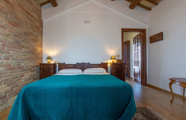 Casa de 4 quartos em Collecorvino com jardim e terraço - Foto 15