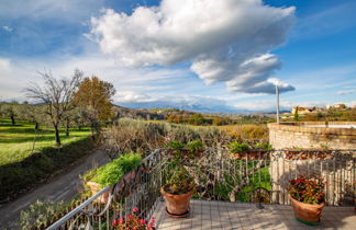 Photo 2 - Maison de 3 chambres à Collecorvino avec jardin et terrasse