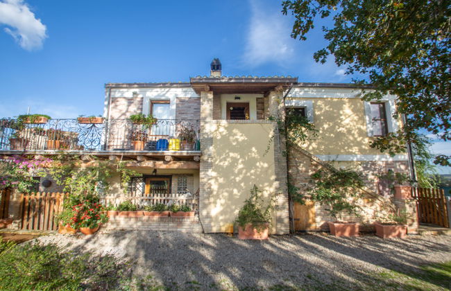 Casa de 4 quartos em Collecorvino com jardim e terraço - Foto 3