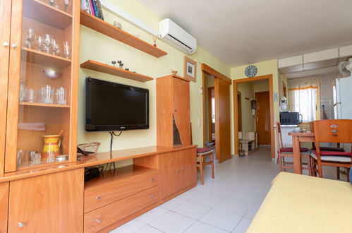 Foto 6 - Apartamento de 2 quartos em Salou com piscina e jardim