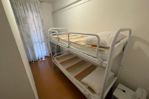 Foto 12 - Apartamento de 3 quartos em San Michele al Tagliamento com piscina e jardim