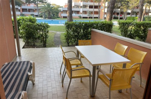 Foto 5 - Apartamento de 3 quartos em San Michele al Tagliamento com piscina e vistas do mar