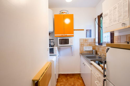 Foto 7 - Apartamento de 1 quarto em Bormes-les-Mimosas com piscina e jardim