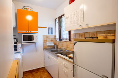 Foto 8 - Apartamento de 1 quarto em Bormes-les-Mimosas com piscina e jardim